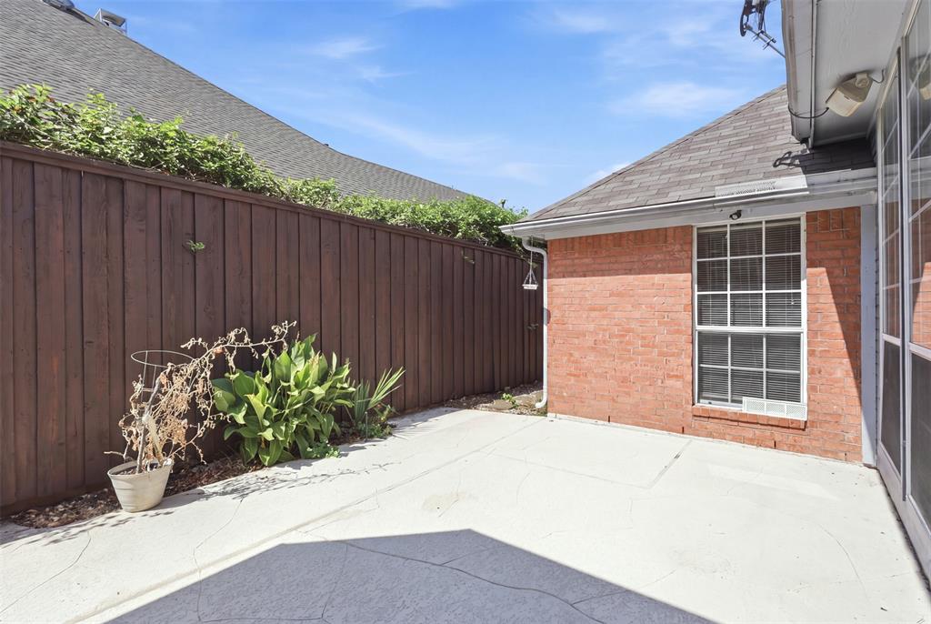 5205 Teddington Park Drive Property Photo 34