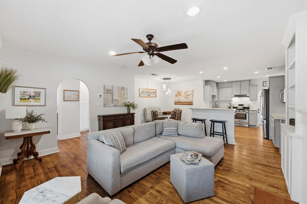 3837 Pershing Avenue Property Photo 8
