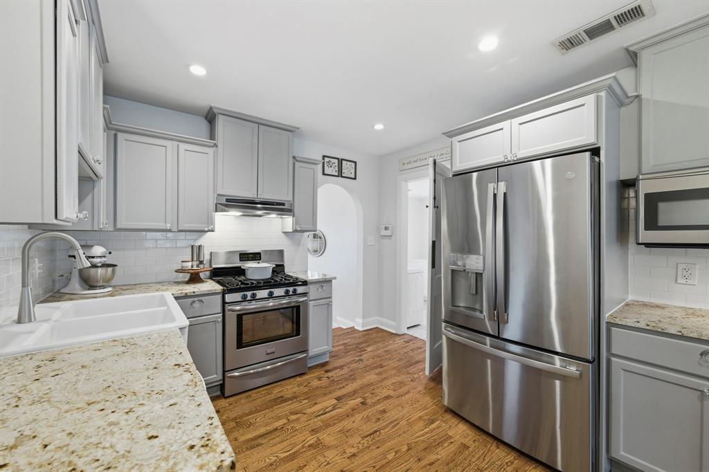 3837 Pershing Avenue Property Photo 12