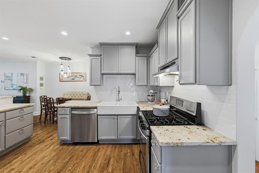 3837 Pershing Avenue Property Photo 14