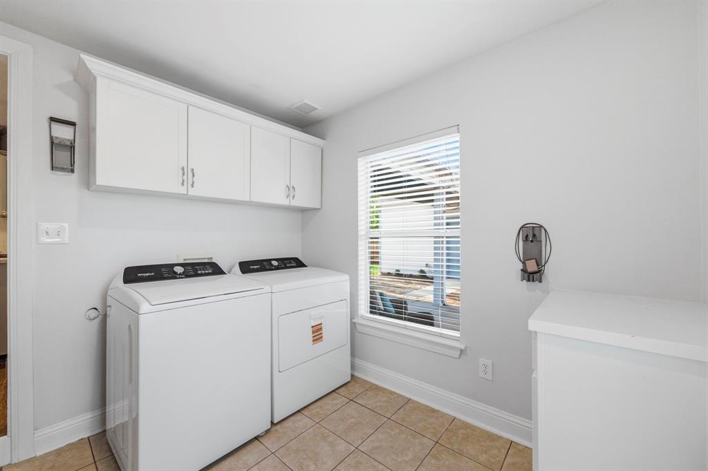3837 Pershing Avenue Property Photo 32