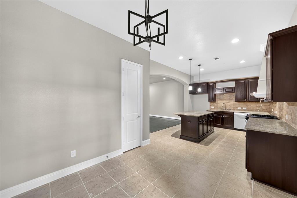 8607 Calvin Road Property Photo 4