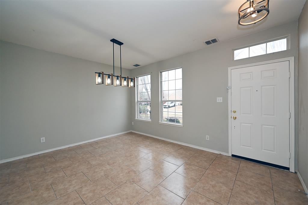 10706 Gleneagles Lane Property Photo 2