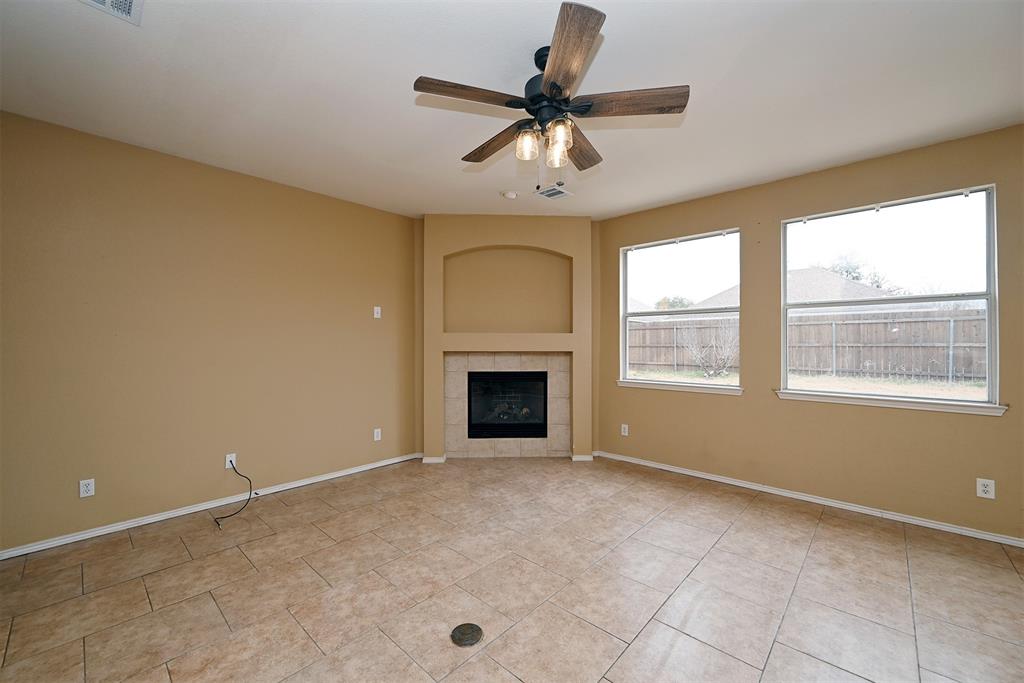 10706 Gleneagles Lane Property Photo 3