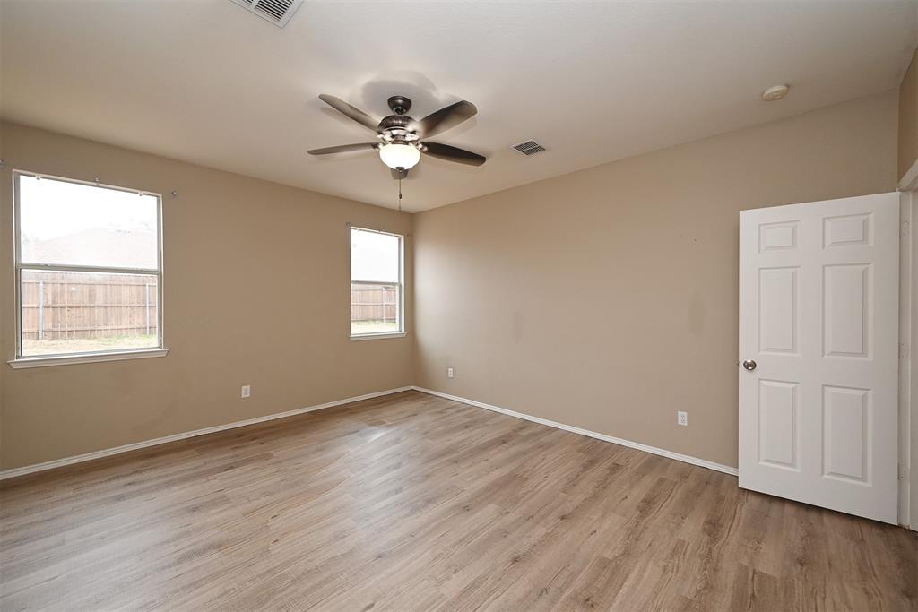 10706 Gleneagles Lane Property Photo 11