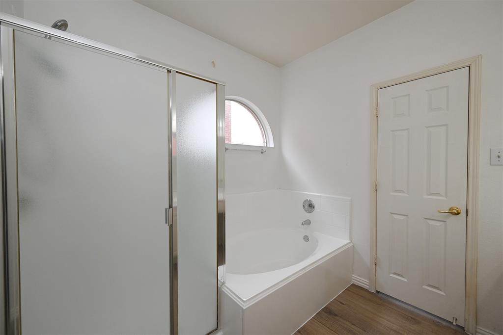 10706 Gleneagles Lane Property Photo 13