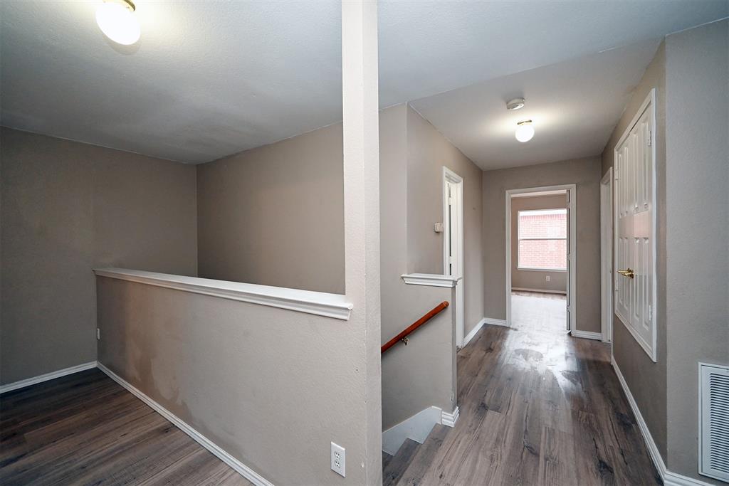 10706 Gleneagles Lane Property Photo 15