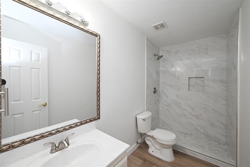 10706 Gleneagles Lane Property Photo 18