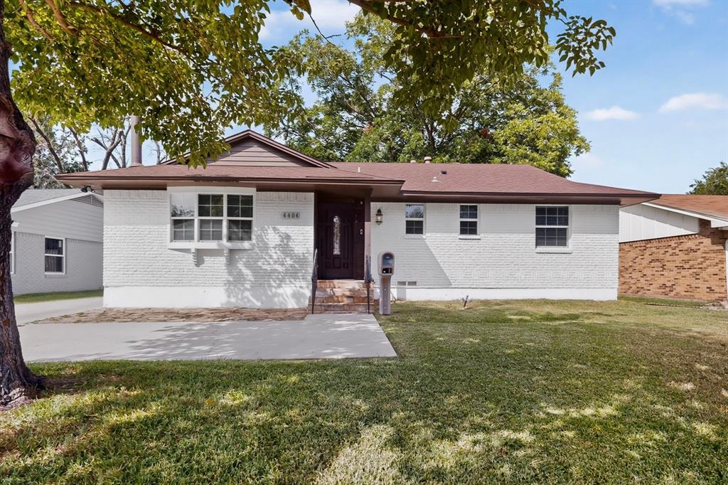 4404 Astor Road Property Photo 1