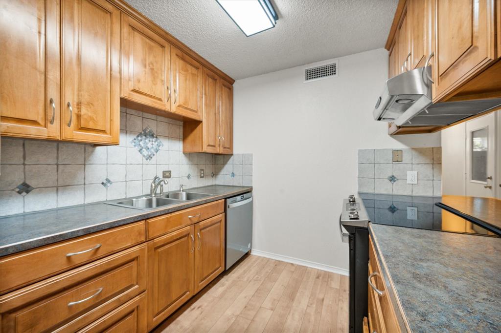 5100 Lasalle Drive Property Photo 10