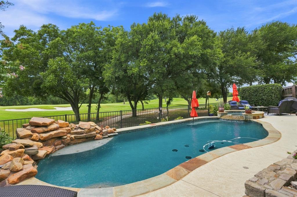 2104 Watercrest Court Property Photo 1