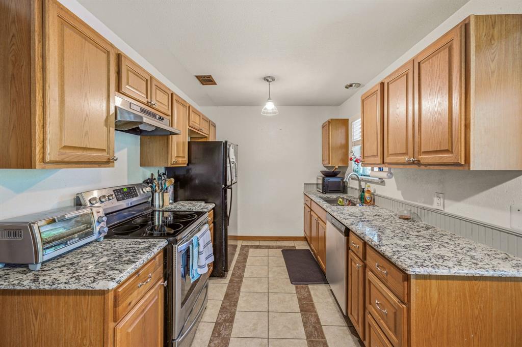 1303 Spanish Flower Drive Property Photo 9