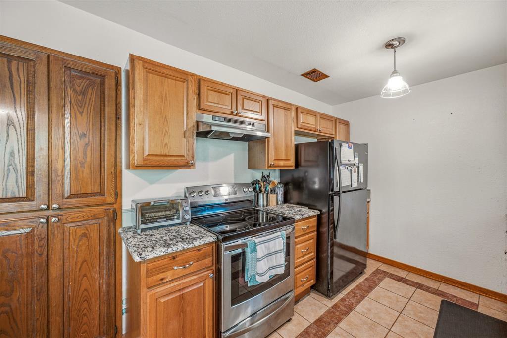 1303 Spanish Flower Drive Property Photo 11