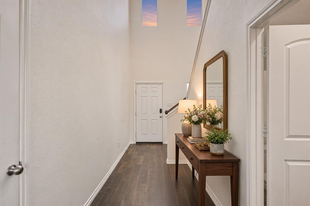 1025 Mason Street Property Photo 6