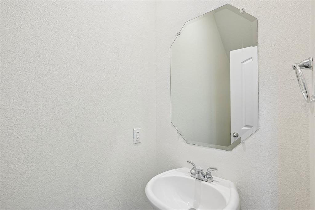 1025 Mason Street Property Photo 16