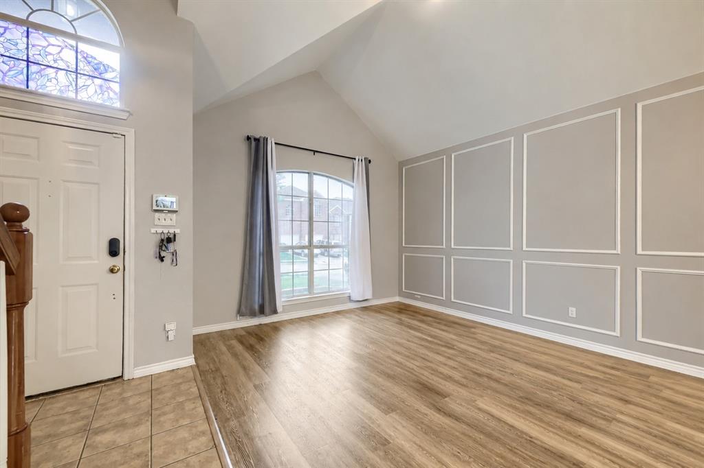 5016 Coral Creek Drive Property Photo 3