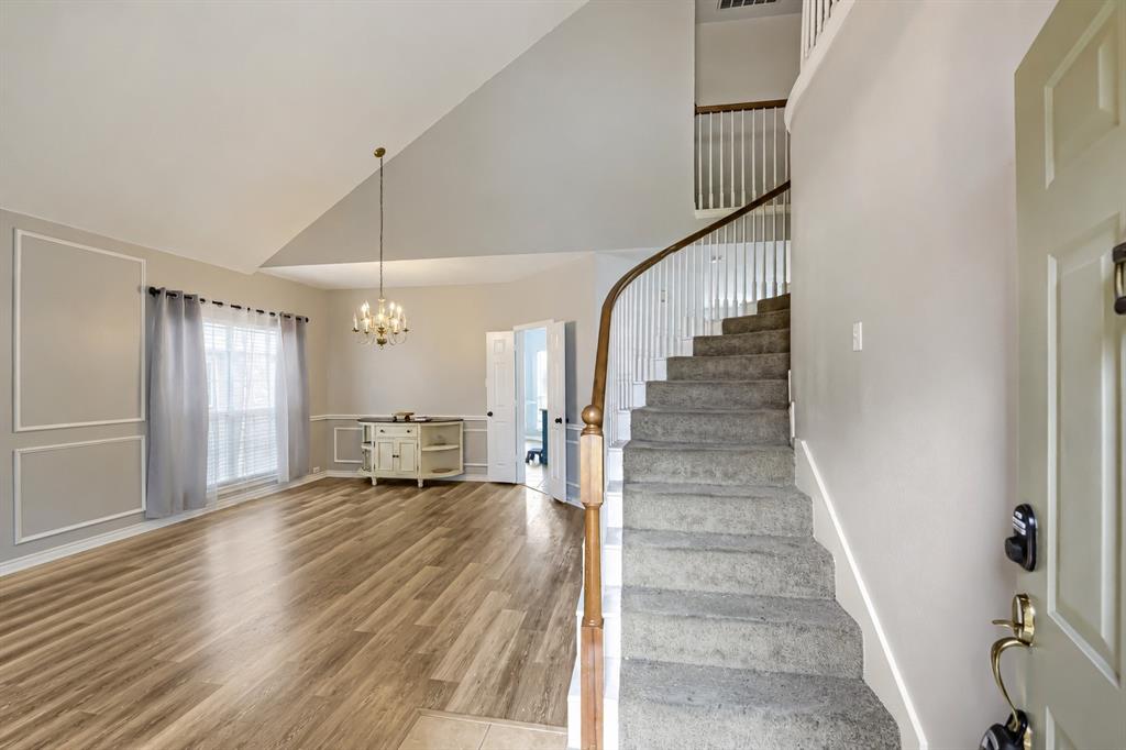 5016 Coral Creek Drive Property Photo 4