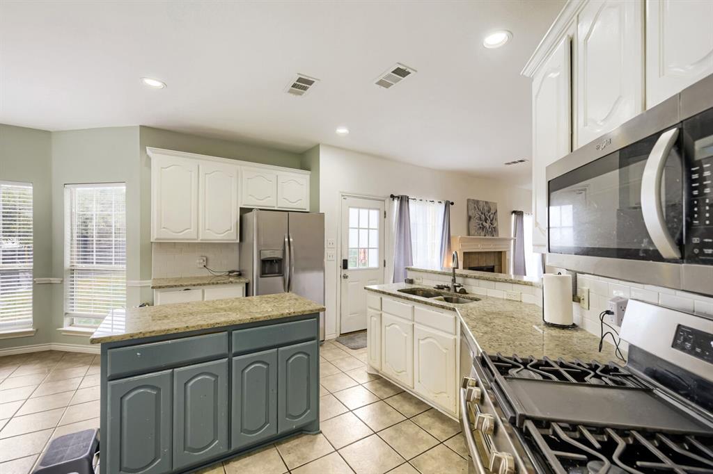 5016 Coral Creek Drive Property Photo 6