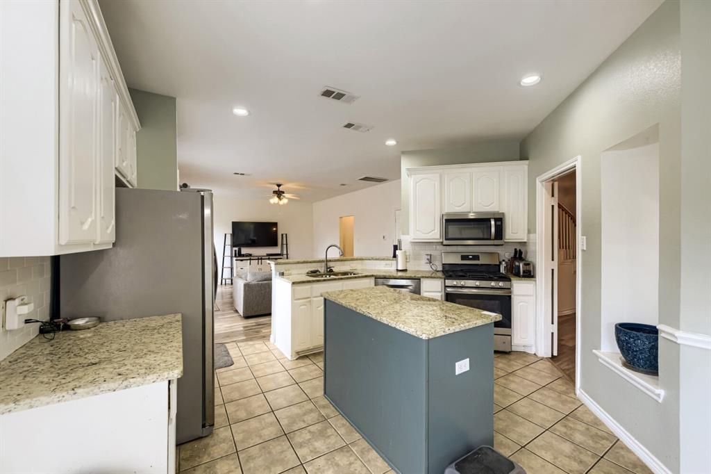 5016 Coral Creek Drive Property Photo 7