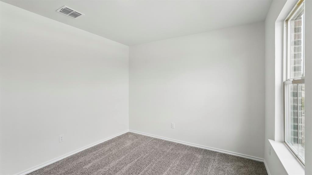 624 Edge Hill Lane Property Photo 9