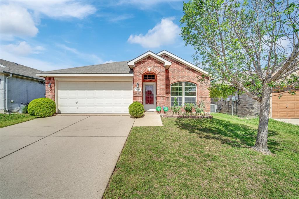 5205 Mirror Lake Drive Property Photo 2