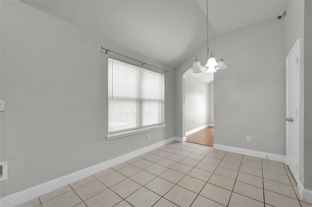 5205 Mirror Lake Drive Property Photo 10