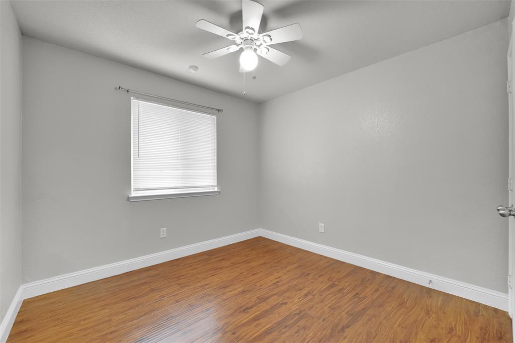 5205 Mirror Lake Drive Property Photo 15