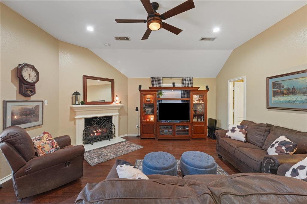 112 Springfield Lane Property Photo 10