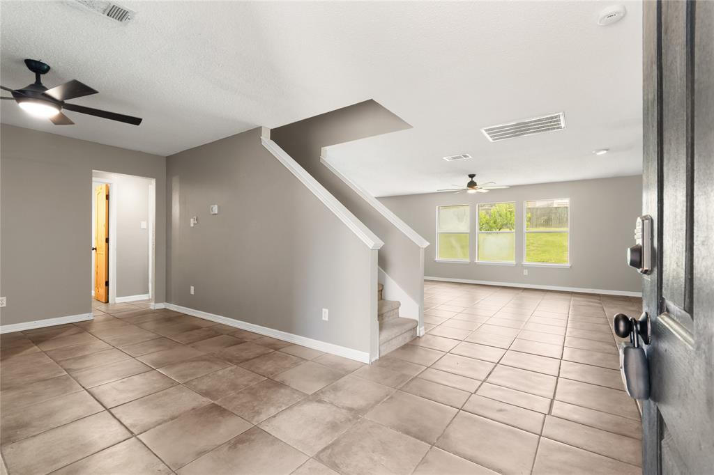 3415 Elmwood Court Property Photo 5