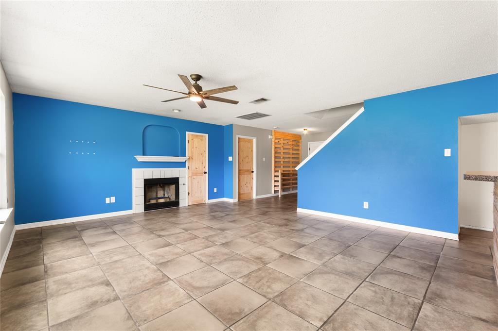 3415 Elmwood Court Property Photo 8