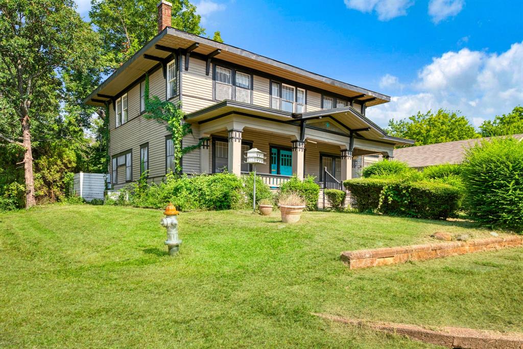 903 4th Street Property Photo 1