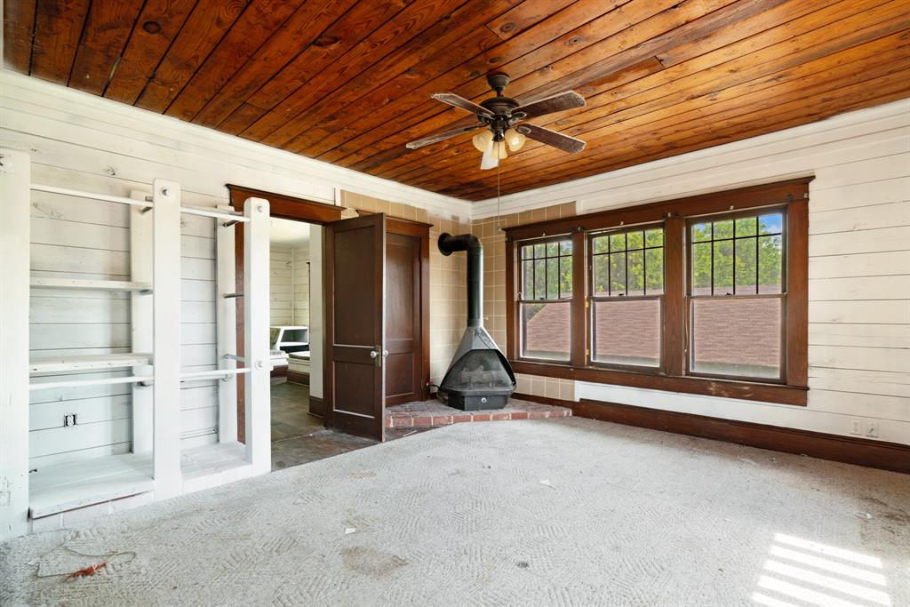903 4th Street Property Photo 17