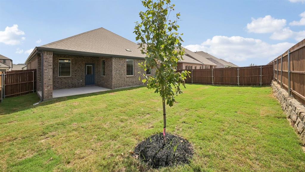 4833 Silver Touch Road Property Photo 5