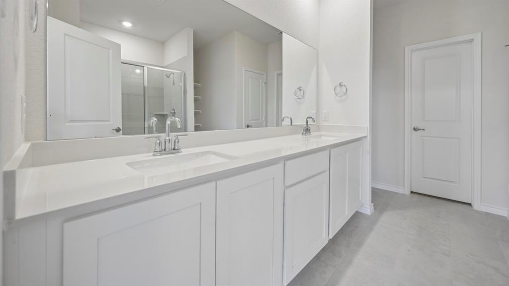 4833 Silver Touch Road Property Photo 7