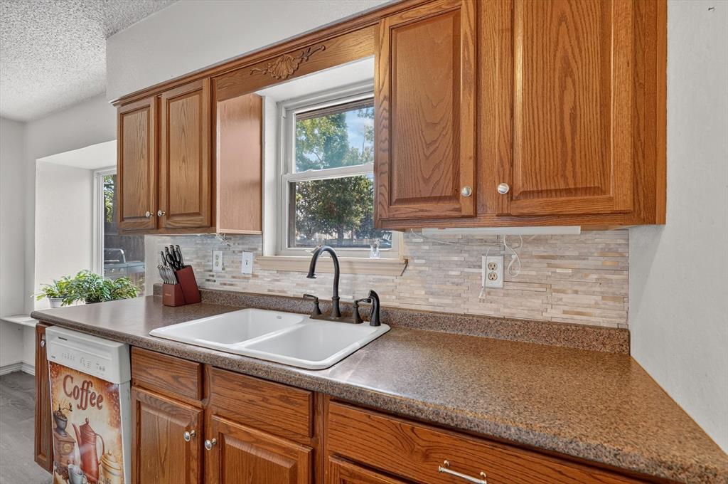 184 Oakhurst Drive Property Photo 10