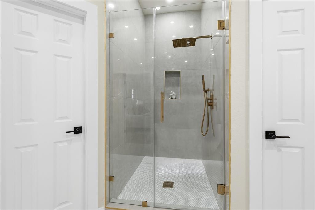 1400 Hudspeth Drive Property Photo 23