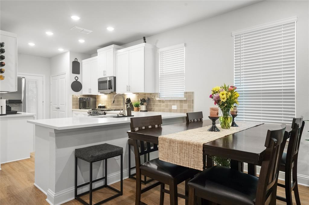 11376 Chiltern Street Property Photo 8