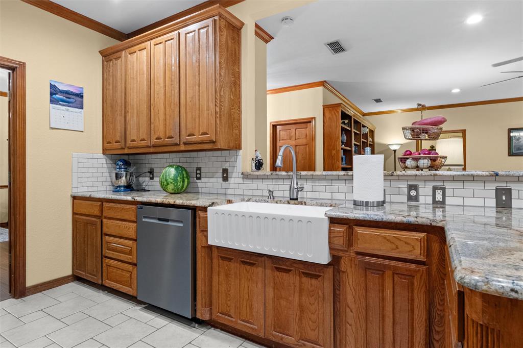 128 Meandering Way Property Photo 13