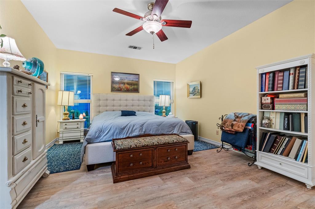 128 Meandering Way Property Photo 17