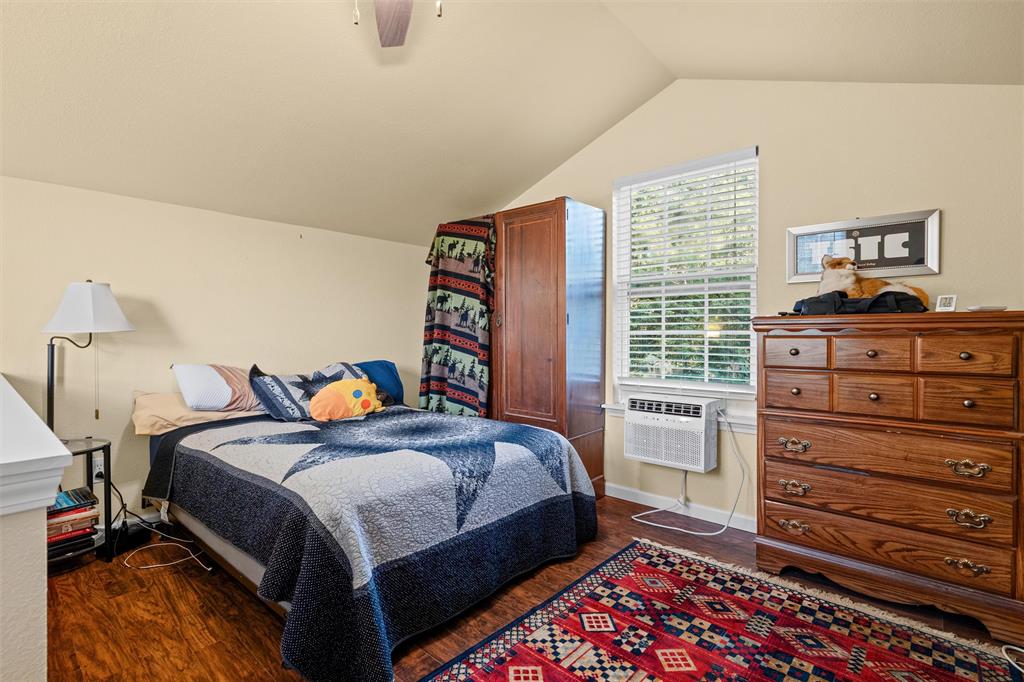 128 Meandering Way Property Photo 33