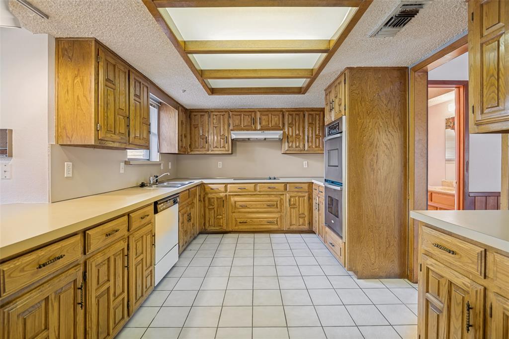 1423 Cassandra Circle Property Photo 4