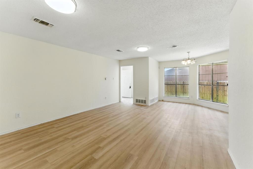 6905 W Cleburne Road Property Photo 22