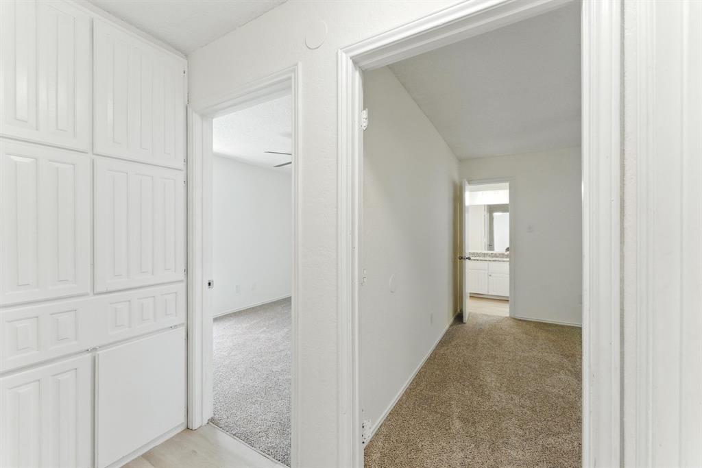 6905 W Cleburne Road Property Photo 23