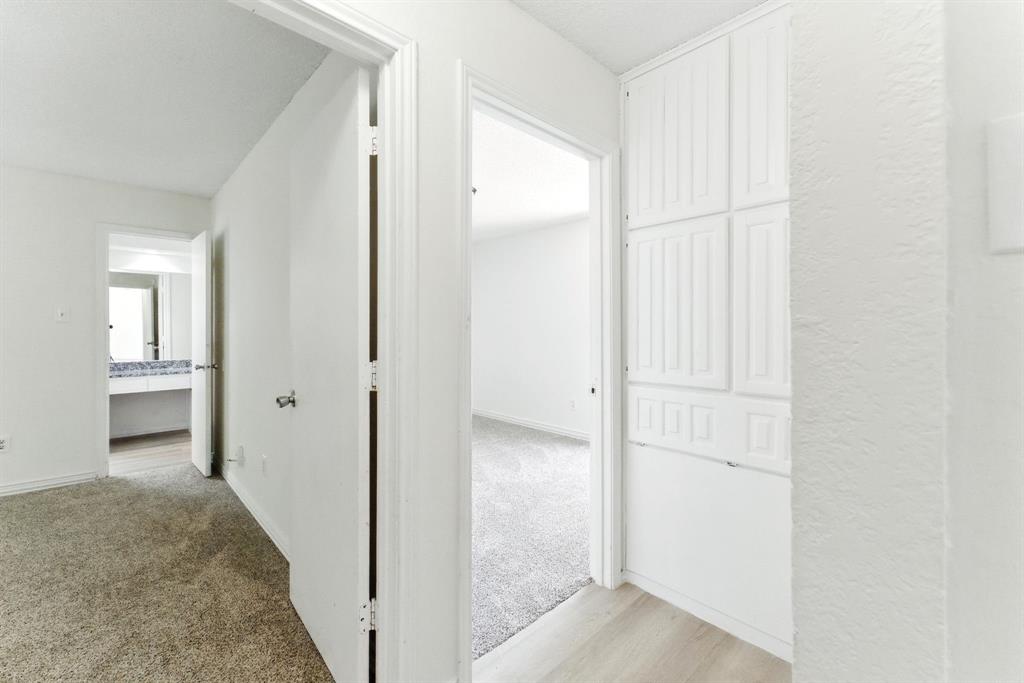 6905 W Cleburne Road Property Photo 30