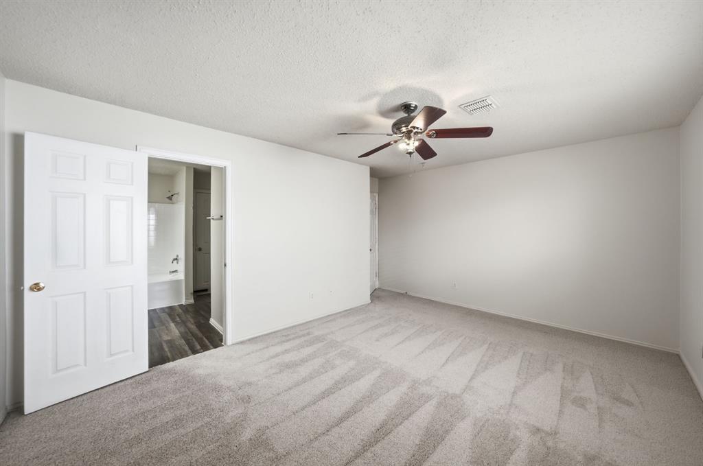 5228 Boxwood Lane Property Photo 12