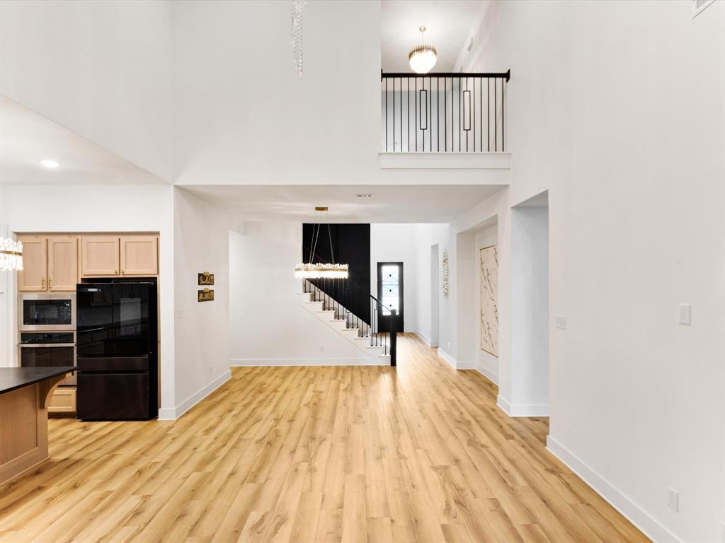 6016 Gully Grove Drive Property Photo 4