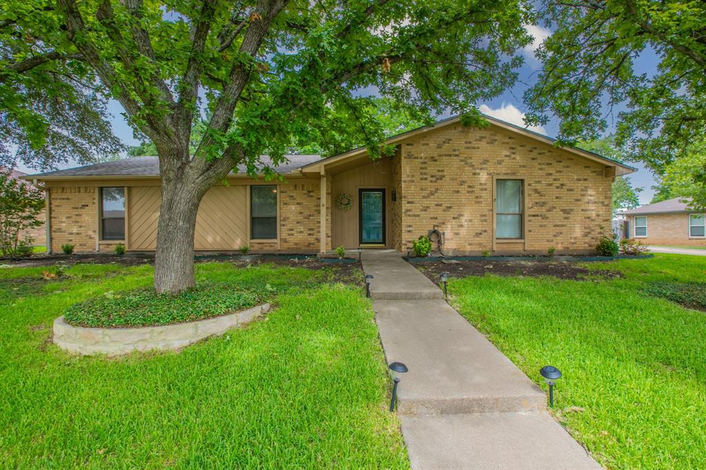 1057 Radisson Drive Property Photo 1