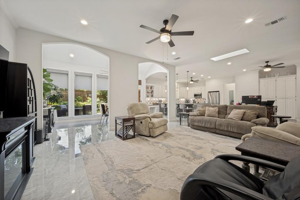 3808 Granada Trail Property Photo 4