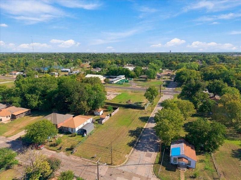 1201 Texas Street Property Photo 3