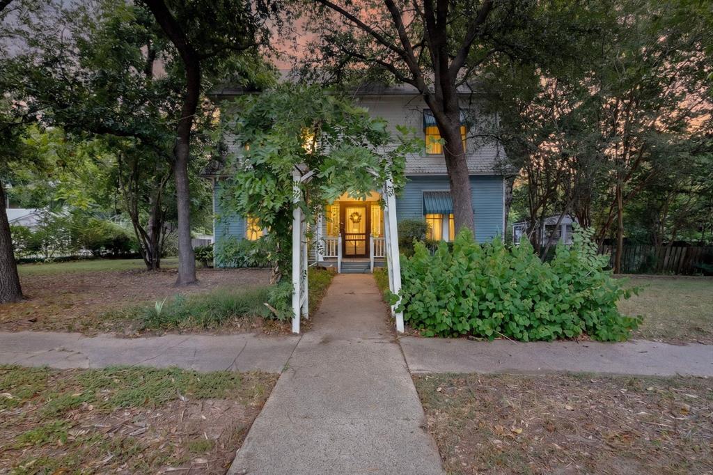 604 Johnson Street Property Photo 1